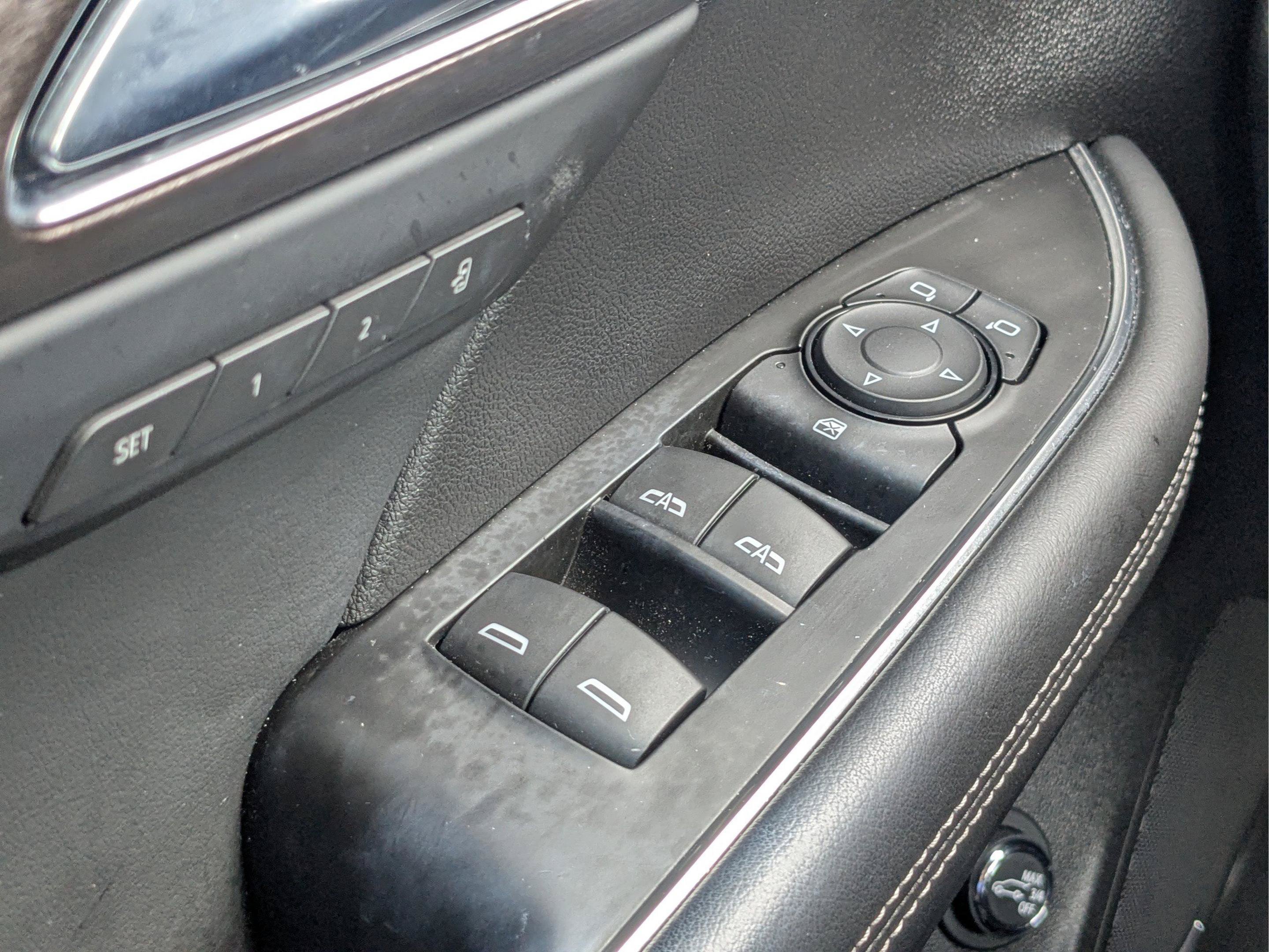 Used 2023 Buick Envision Avenir FWD image 25