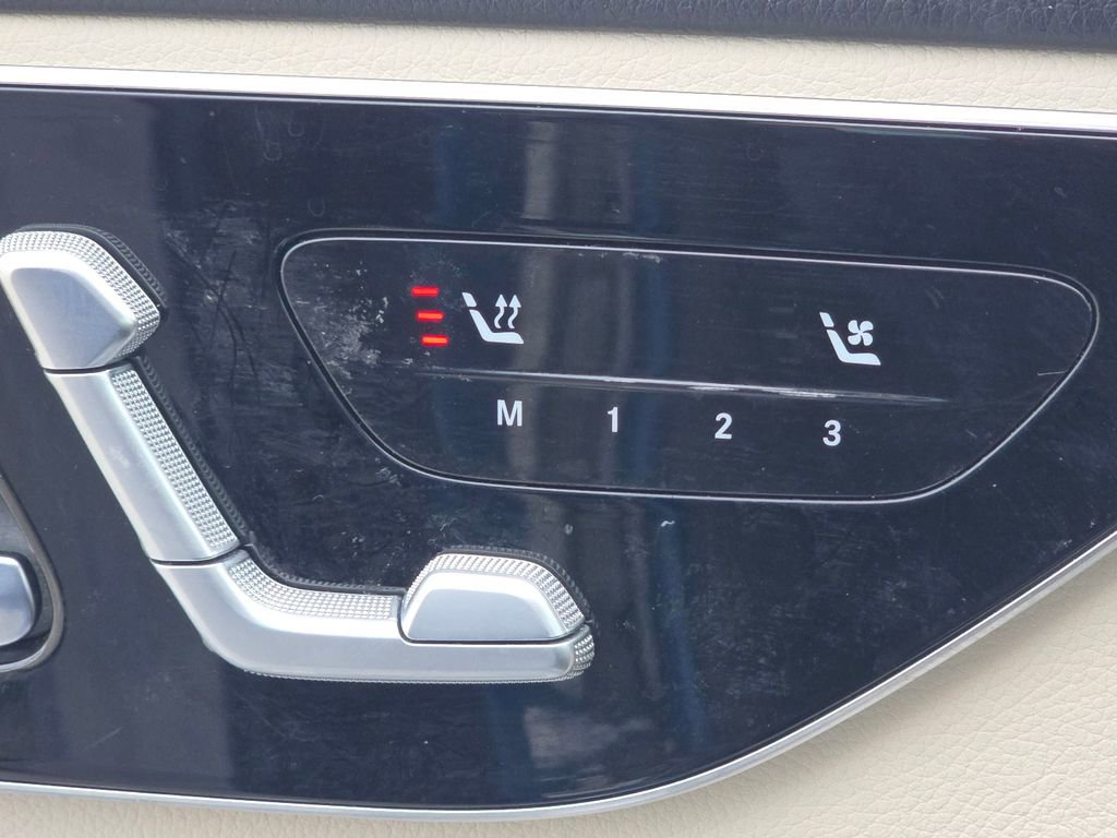 Used 2022 Mercedes-Benz C 300 4MATIC Sedan image 6