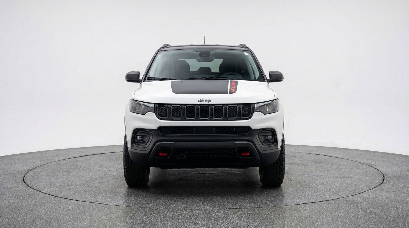 Used 2025 Jeep Compass Trailhawk AWD/4WD image 2