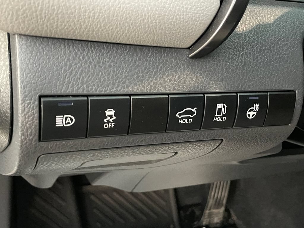 Used 2022 Toyota Camry SE w/ Cold Weather Package AWD/4WD image 33