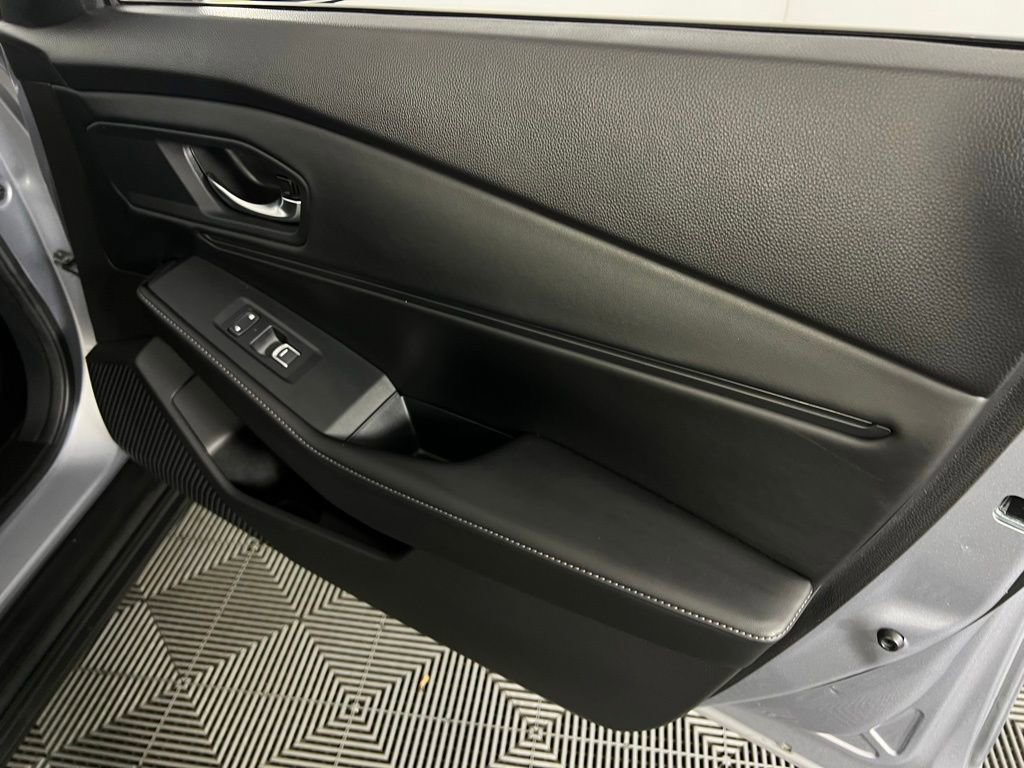 Used 2025 Honda Accord Sport image 33