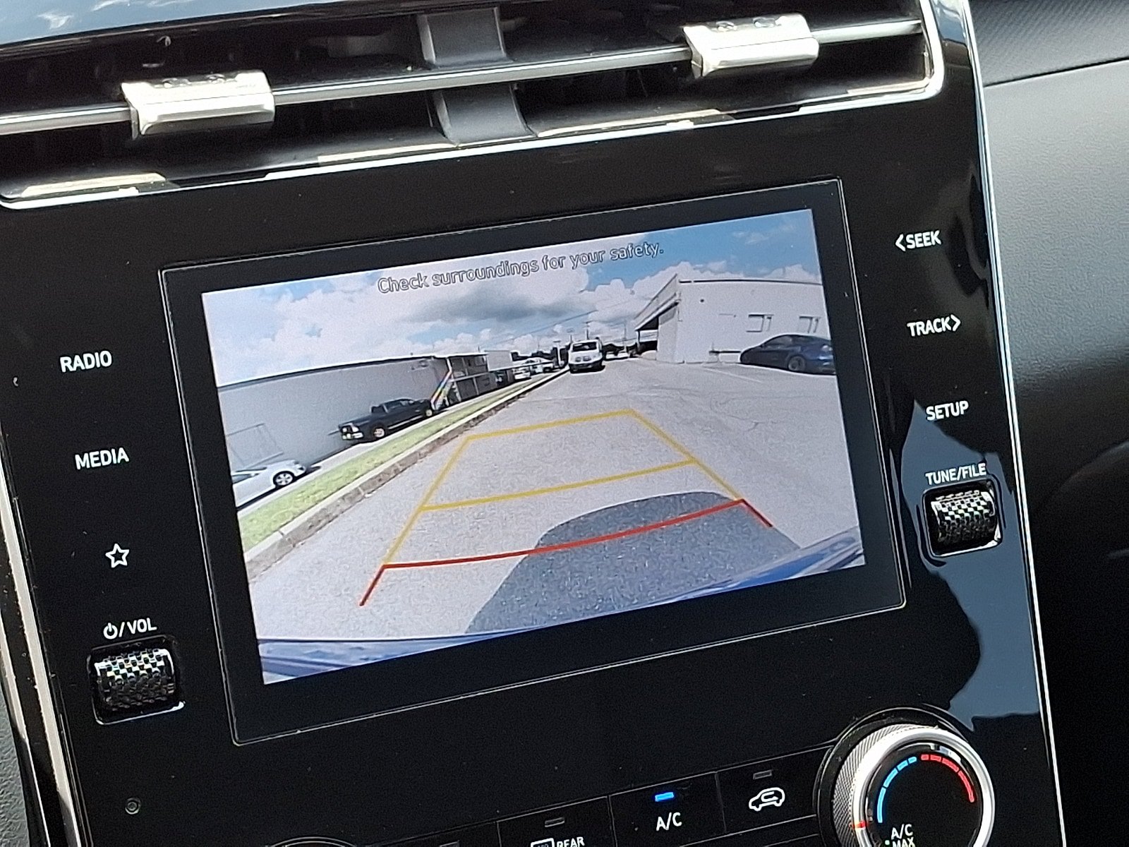 Certified 2023 Hyundai Tucson SEL AWD/4WD image 18