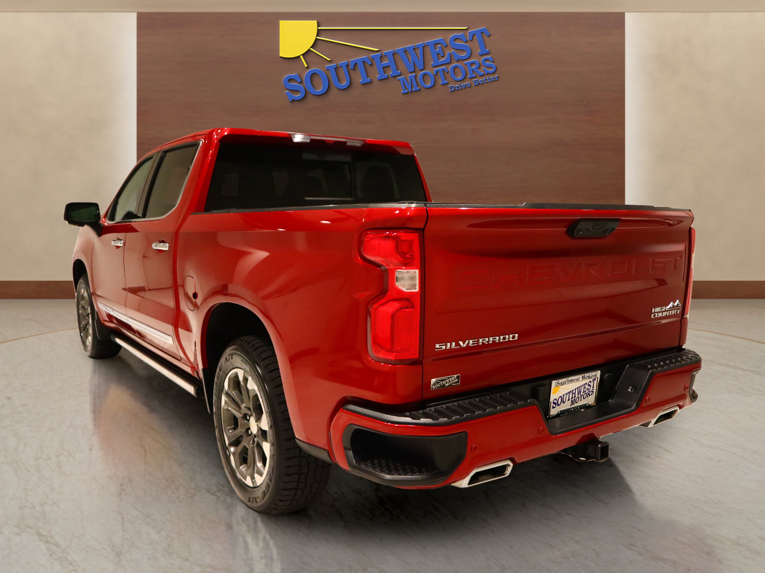 Used 2023 Chevrolet Silverado 1500 High Country w/ Z71 Off-Road Package image 2