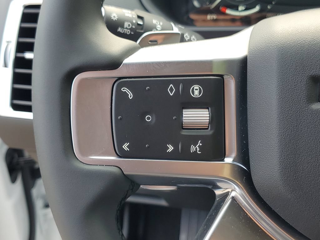 New 2026 Land Rover Discovery Dynamic SE AWD/4WD image 17