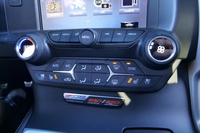 Used 2016 Chevrolet Corvette Z06 w/ 3LZ Preferred Equipment Group image 24