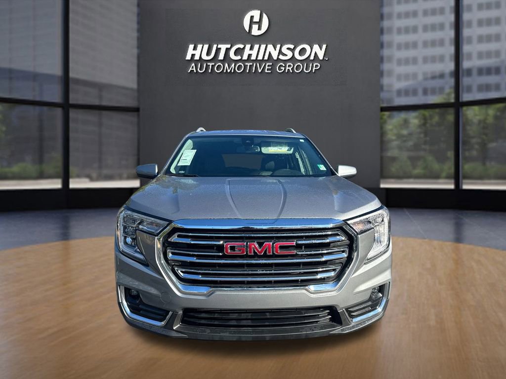 Certified 2024 GMC Terrain SLT image 8