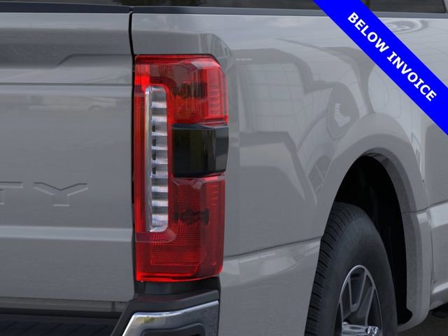 New 2026 Ford F350 Lariat RWD image 21