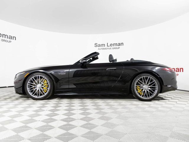 Used 2022 Mercedes-Benz SL 63 AMG 4MATIC w/ Driver Assistance Package image 27