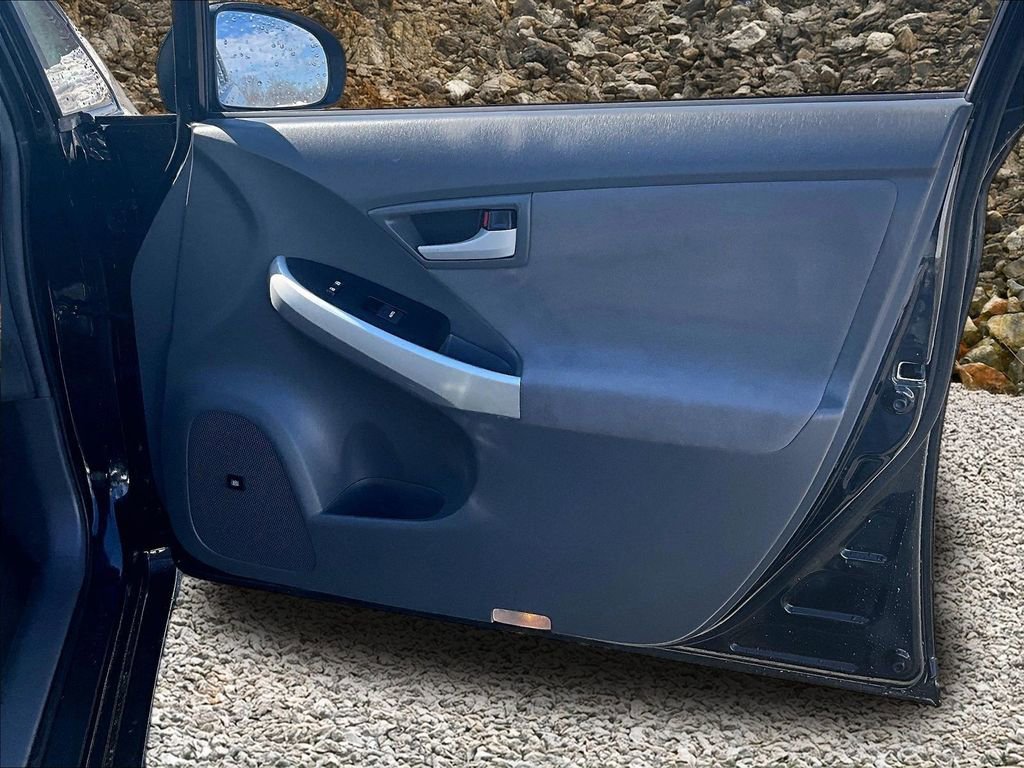 Used 2010 Toyota Prius Five image 21