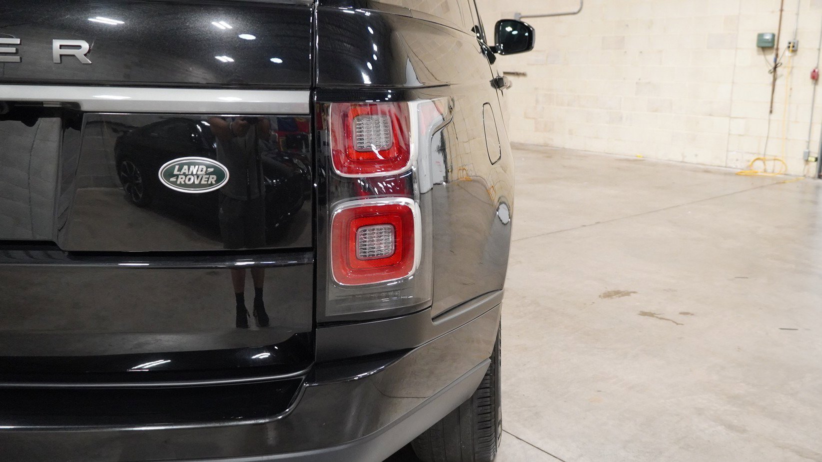 Used 2022 Land Rover Range Rover image 6