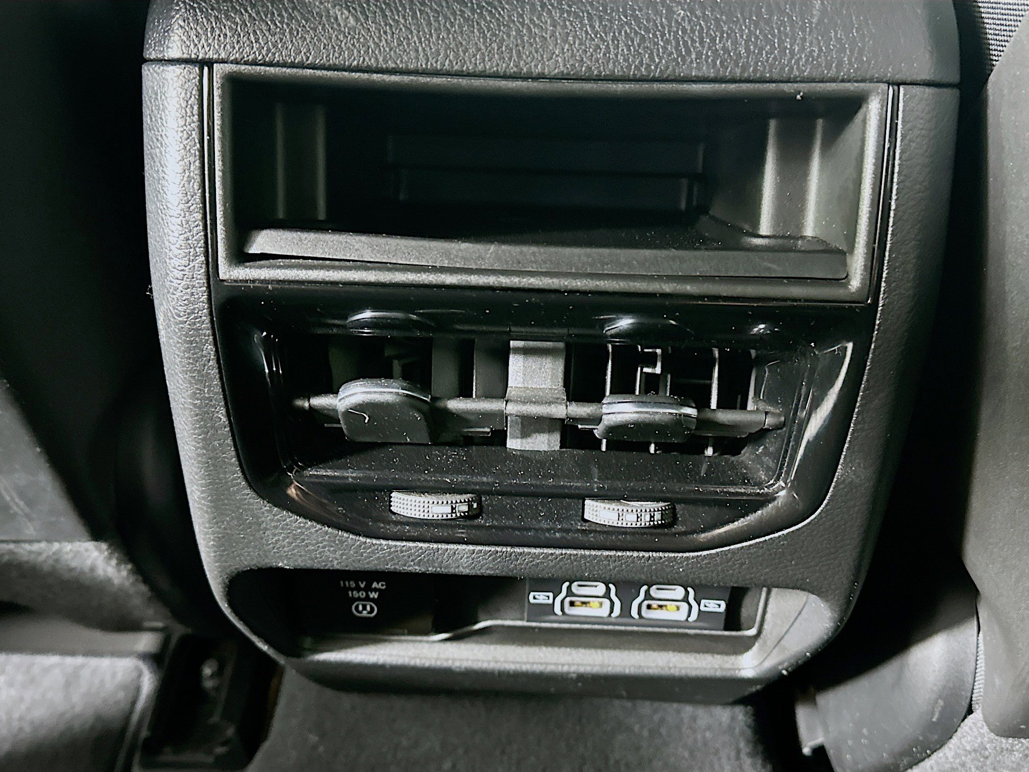 Used 2023 Jeep Grand Cherokee Altitude image 29