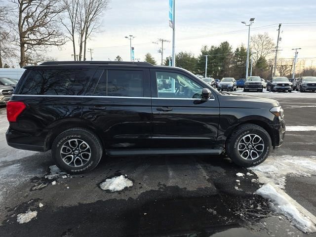 Certified 2024 Ford Expedition XLT image 11