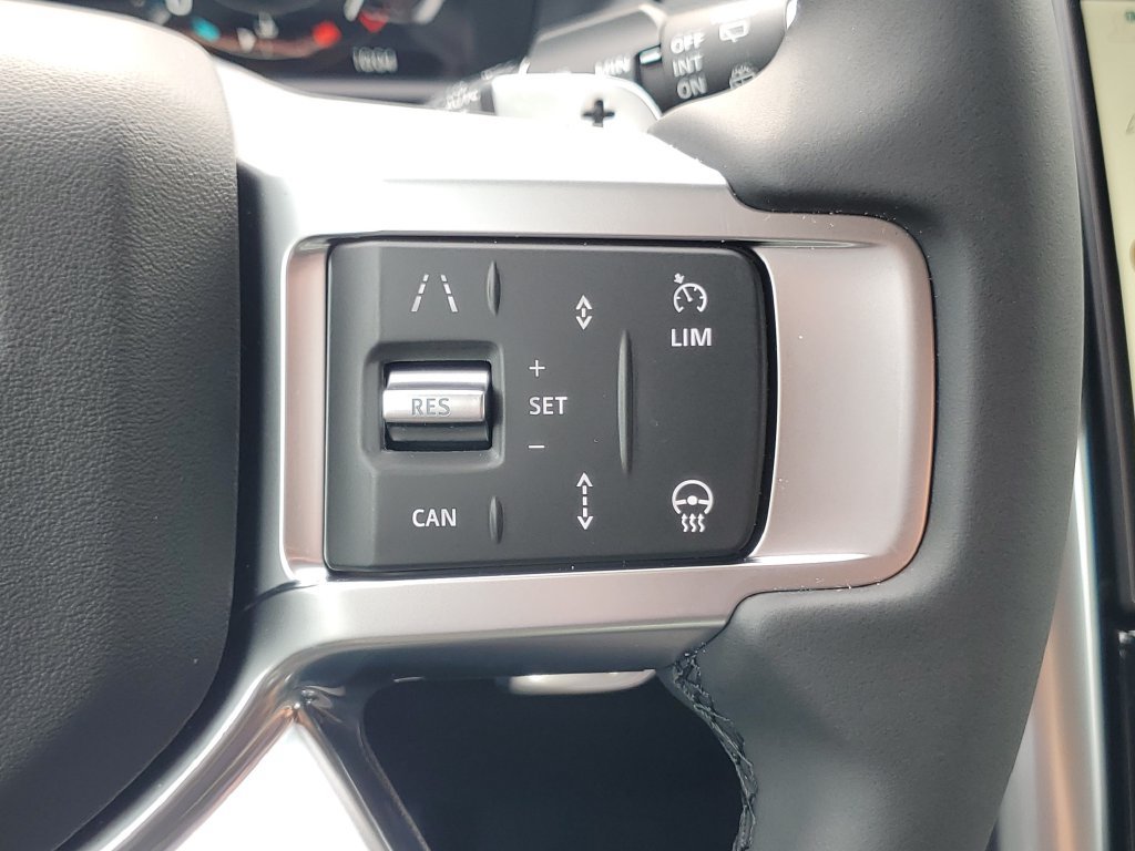 New 2026 Land Rover Discovery Dynamic SE AWD/4WD image 18