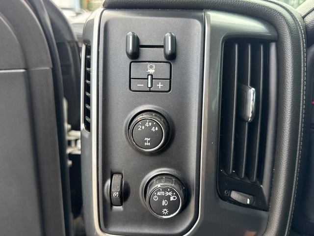 Used 2015 Chevrolet Silverado 2500 LTZ w/ Z71 Package, Off-Road AWD/4WD image 25
