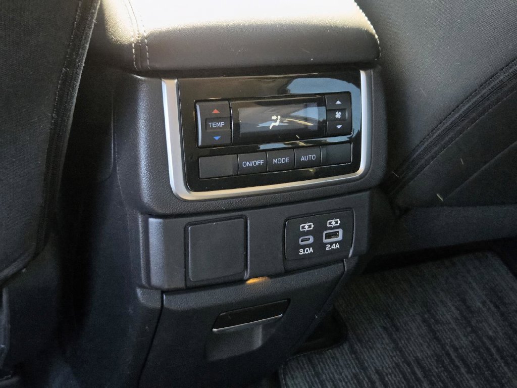 Certified 2025 Subaru Ascent Premium AWD/4WD image 16