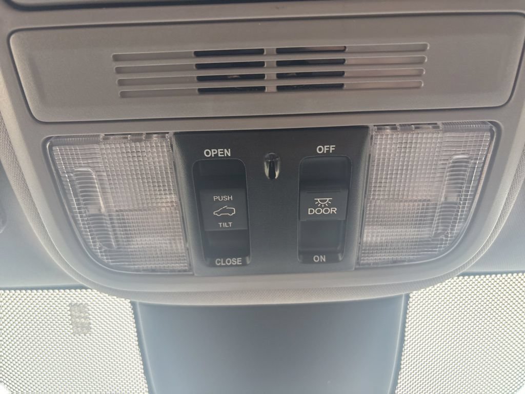 Used 2023 Honda Odyssey EX-L image 25