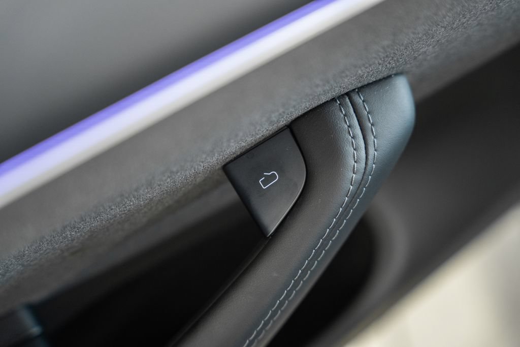 Used 2025 Tesla Model 3 RWD image 35