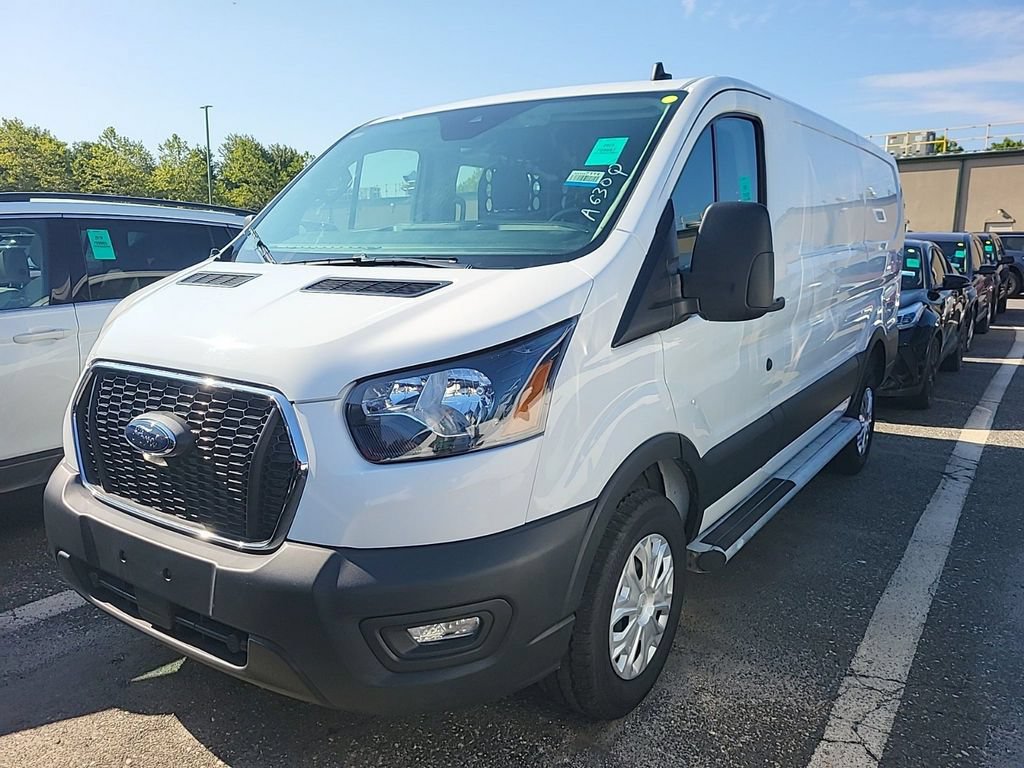 Used 2025 Ford Transit 250 Low Roof w/ Exterior Upgrade Package RWD image 2