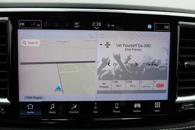 Used 2025 Chrysler Pacifica Limited image 20