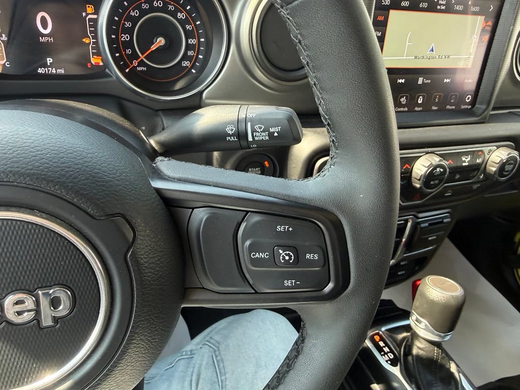 Used 2023 Jeep Gladiator Sport AWD/4WD image 21