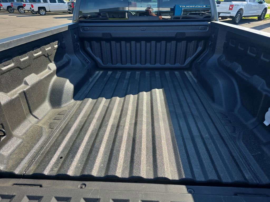 Used 2023 GMC Canyon Elevation w/ Elevation Premium Package AWD/4WD image 18