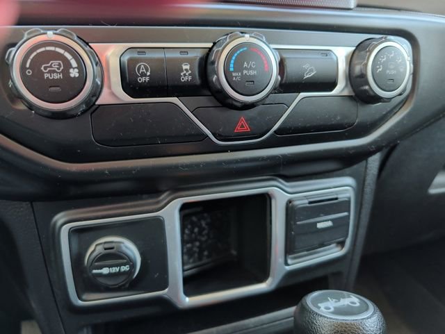 Used 2018 Jeep Wrangler Unlimited Sport image 23