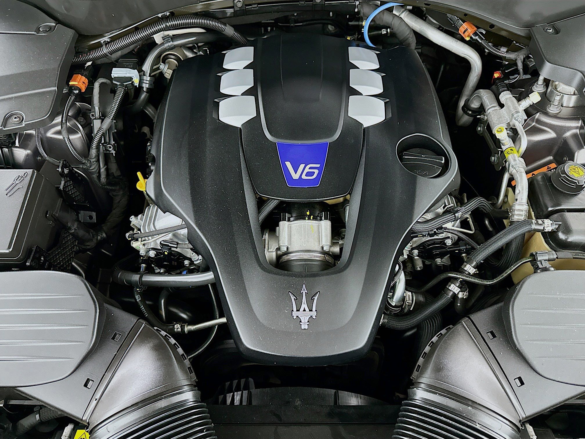 Used 2023 Maserati Levante Modena image 32