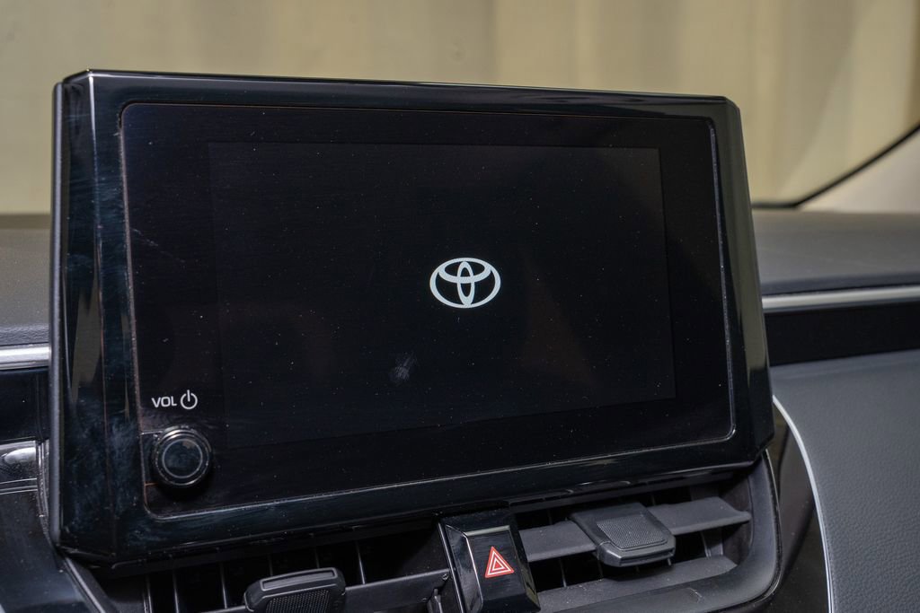Used 2024 Toyota Corolla LE image 12