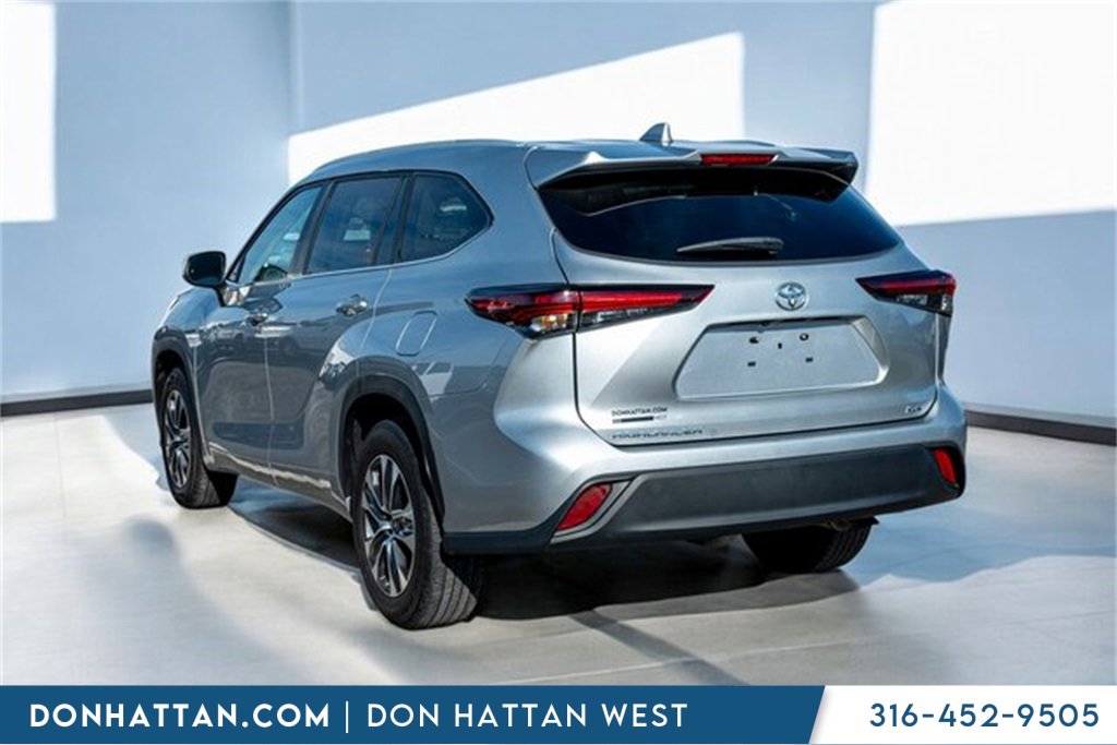 Used 2024 Toyota Highlander XLE image 31