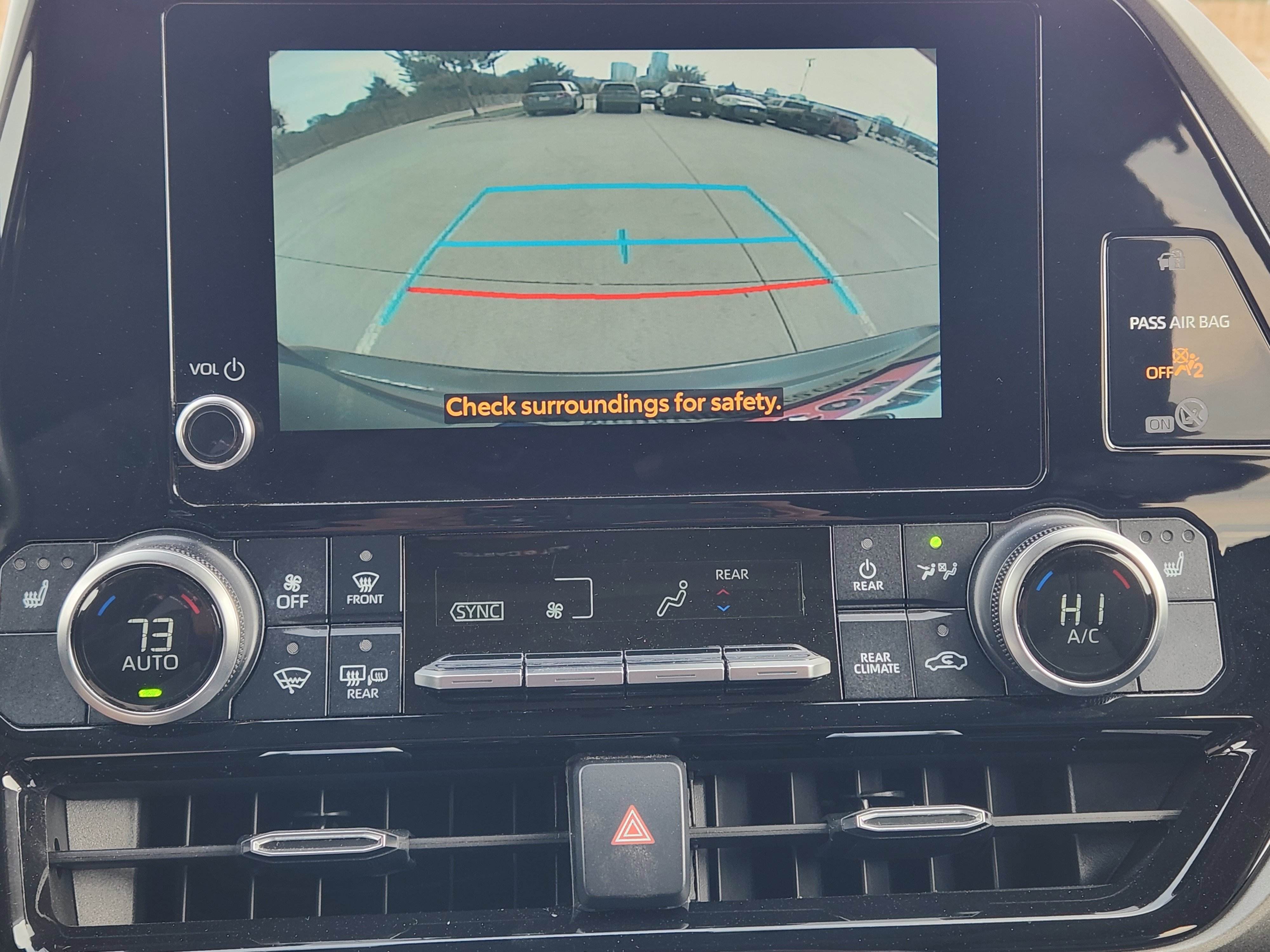 Used 2024 Toyota Highlander XSE image 18