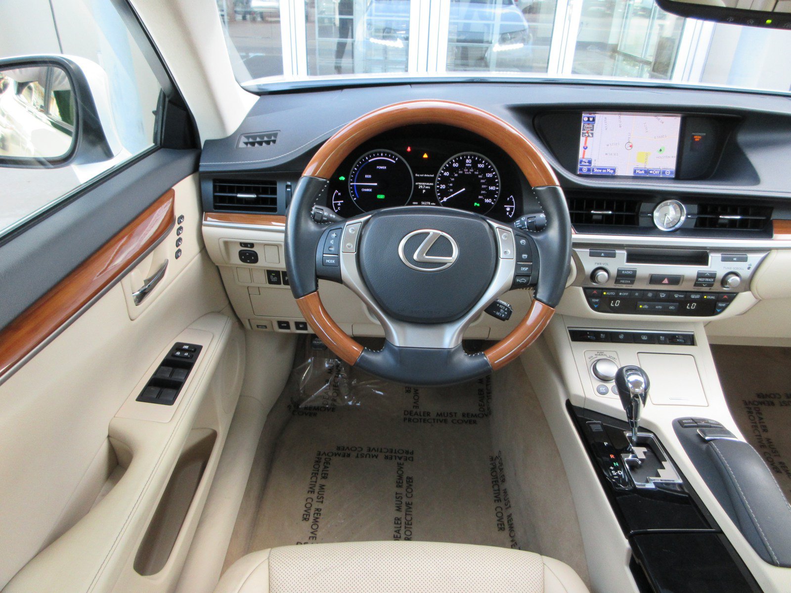 Used 2013 Lexus ES 300h w/ Luxury Pkg FWD image 33
