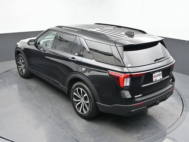 Used 2025 Ford Explorer ST-Line AWD/4WD image 44