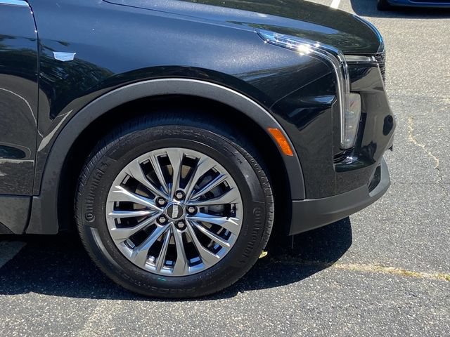 Used 2025 Cadillac XT4 Premium Luxury AWD/4WD image 9