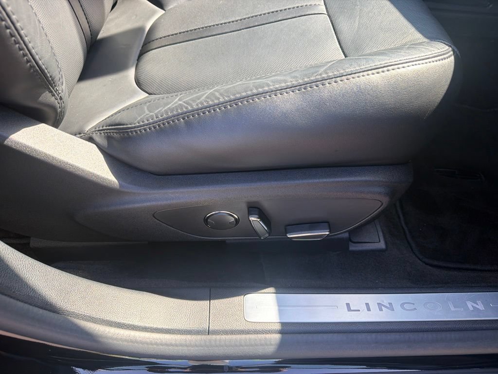 Used 2016 Lincoln MKZ AWD w/ Equipment Group 300A Reserve image 38