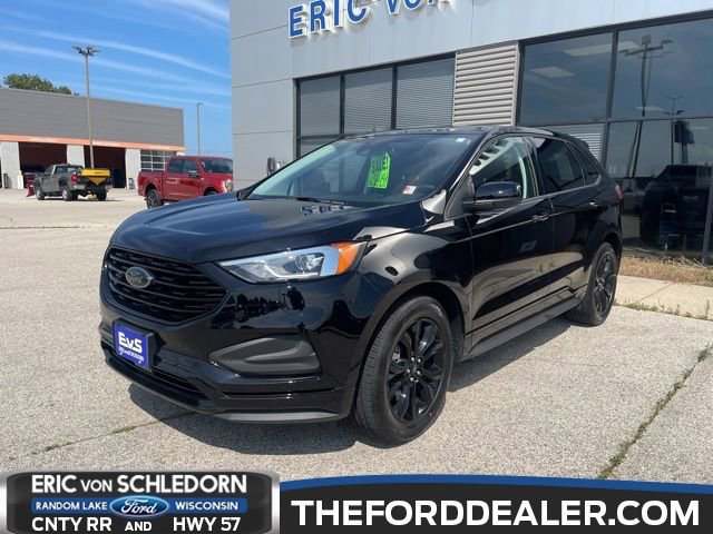 New 2024 Ford Edge SE w/ Black Appearance Package