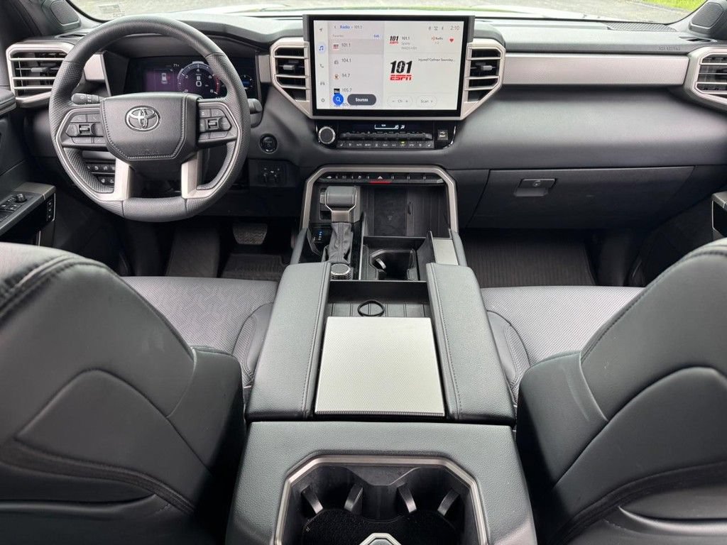 Used 2025 Toyota Sequoia Limited w/ Tow Technology Package AWD/4WD image 21