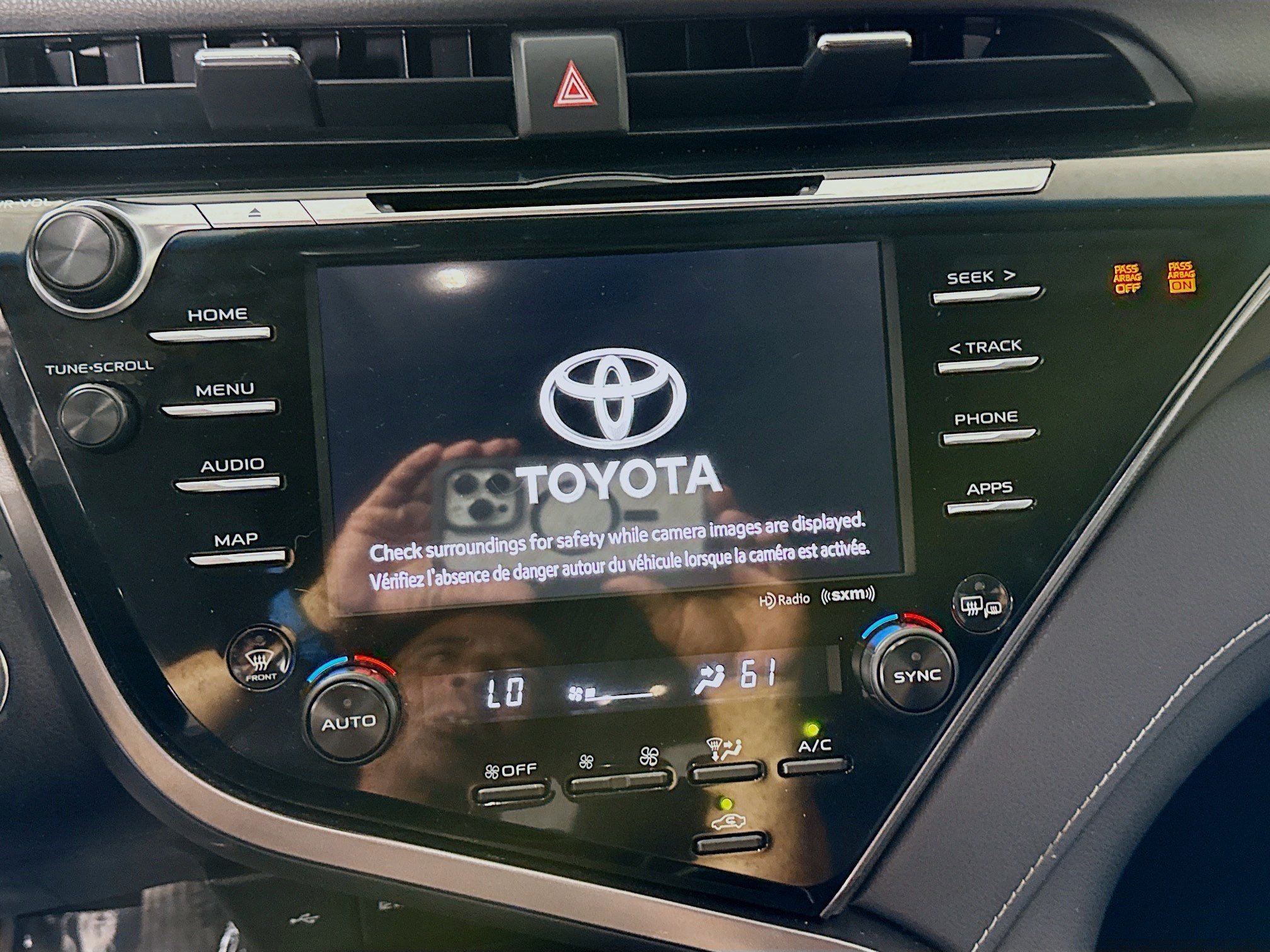 Used 2020 Toyota Camry XSE FWD image 18