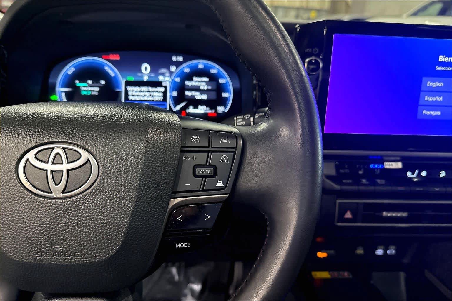 Used 2025 Toyota Camry XLE w/ Premium Package AWD/4WD image 25