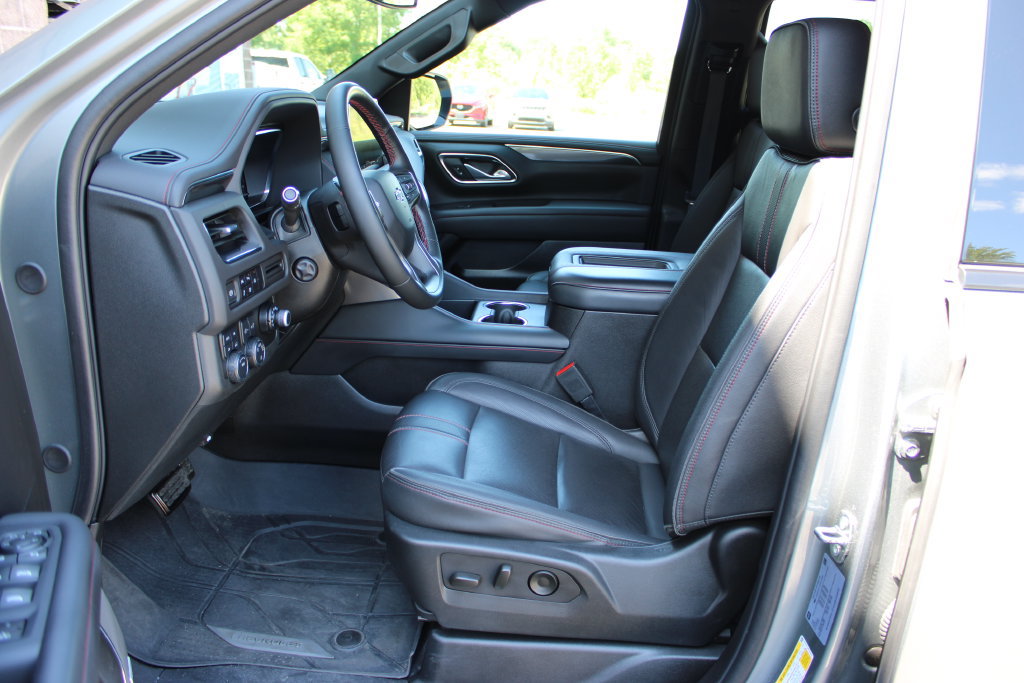 Certified 2023 Chevrolet Tahoe RST w/ RST Performance Edition AWD/4WD image 14