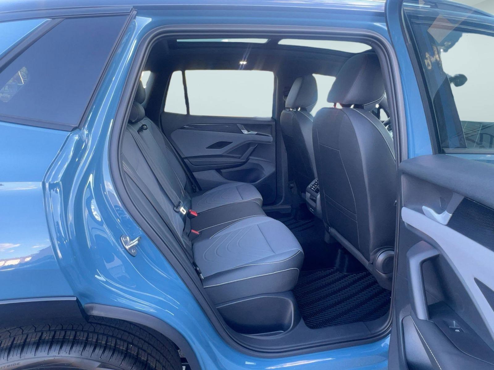New 2026 Volkswagen Tiguan SE R-Line image 26