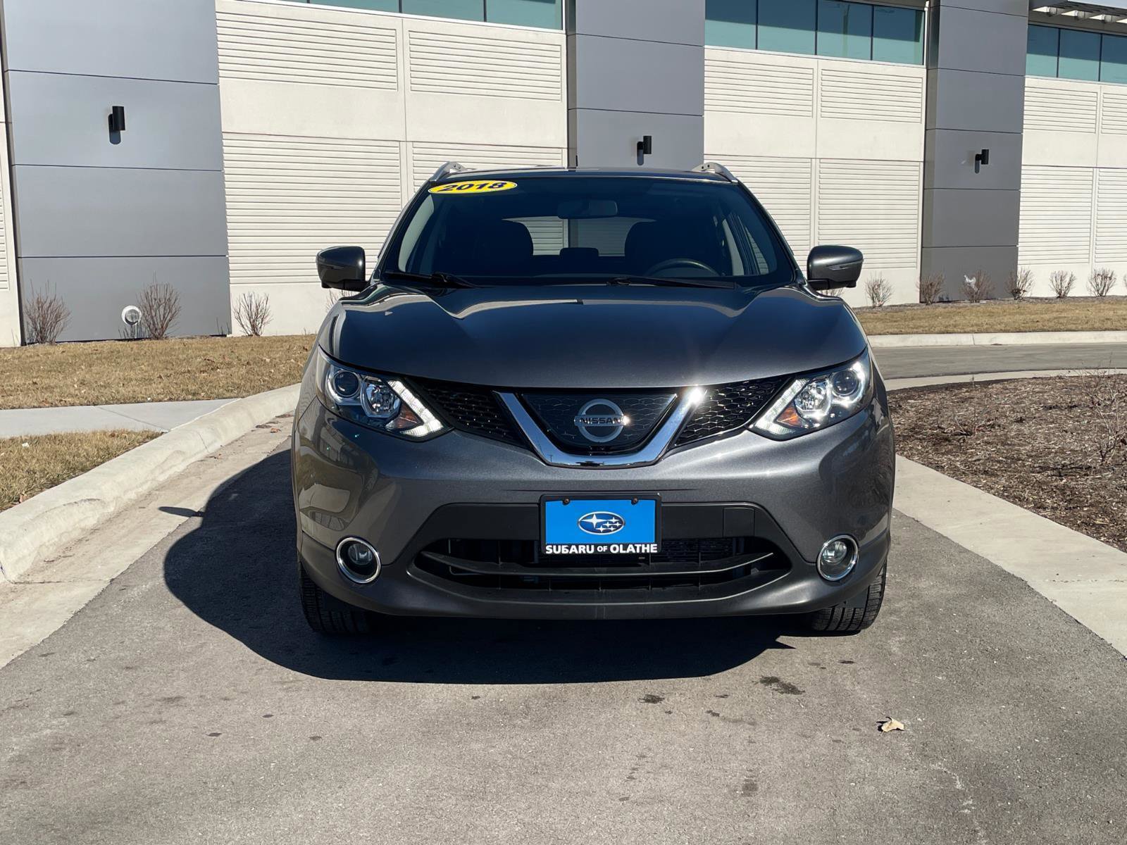 Used 2018 Nissan Rogue Sport SL image 2