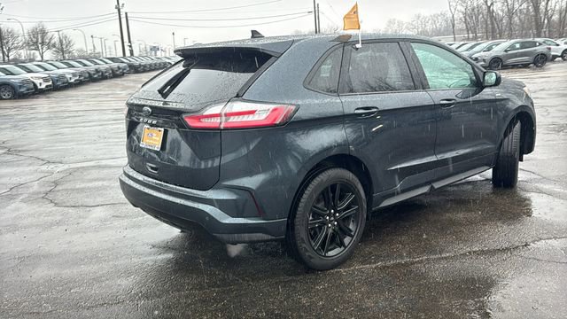 Certified 2023 Ford Edge ST-Line image 4