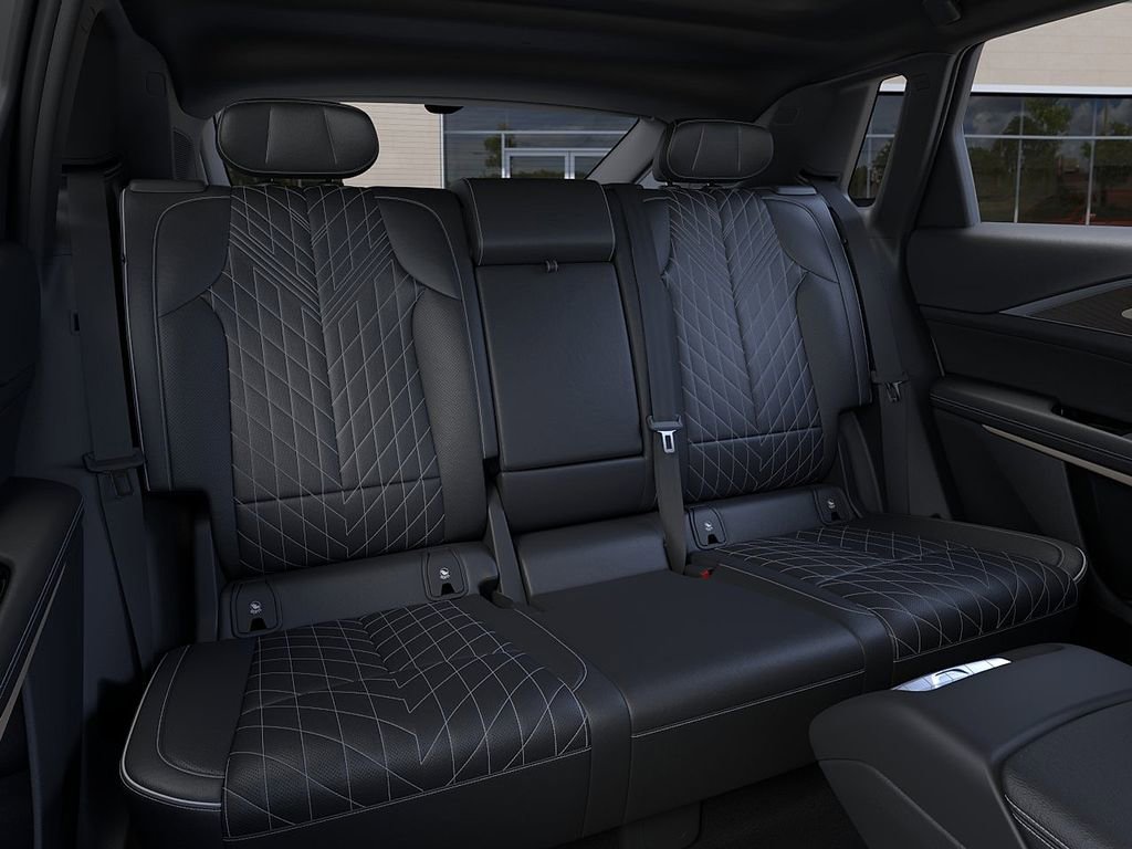 New 2026 Cadillac Lyriq V AWD/4WD image 17