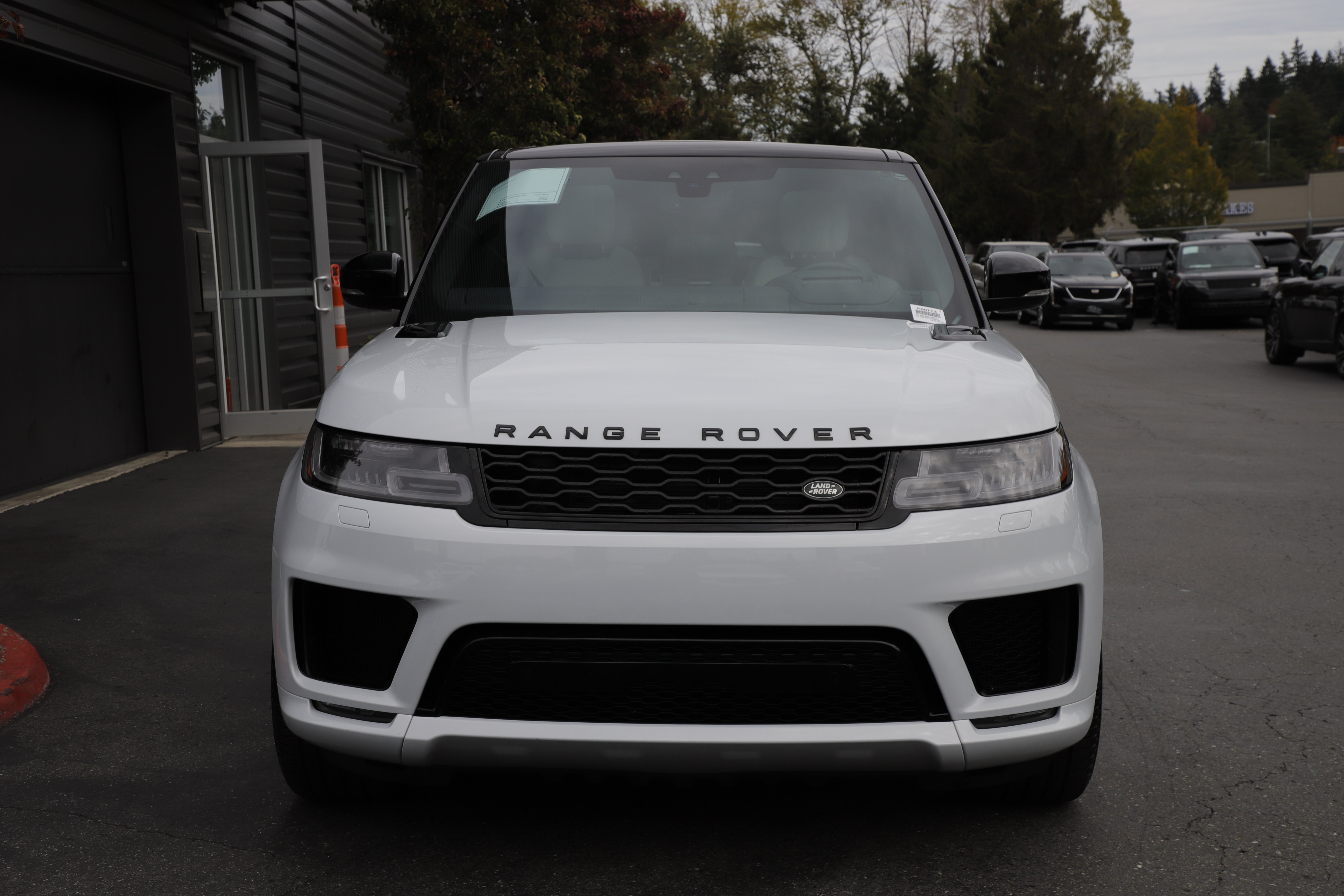 Used 2020 Land Rover Range Rover Sport HSE Dynamic AWD/4WD image 4