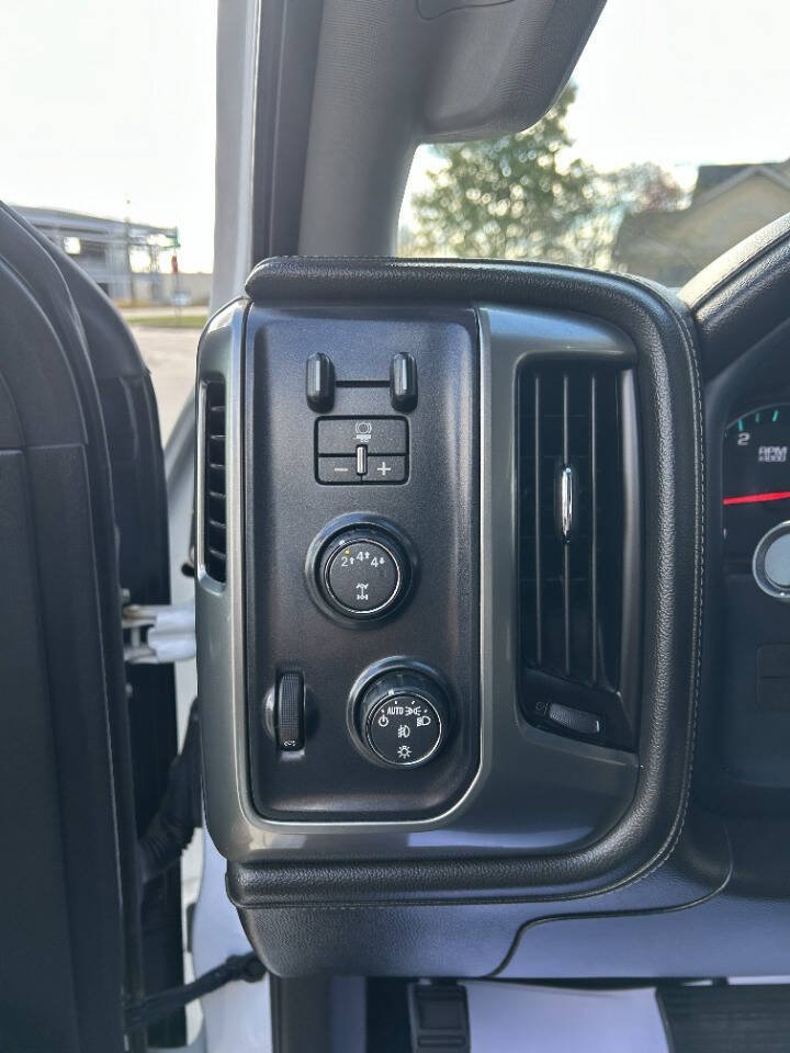 Used 2018 Chevrolet Silverado 2500 LTZ w/ Duramax Plus Package image 22