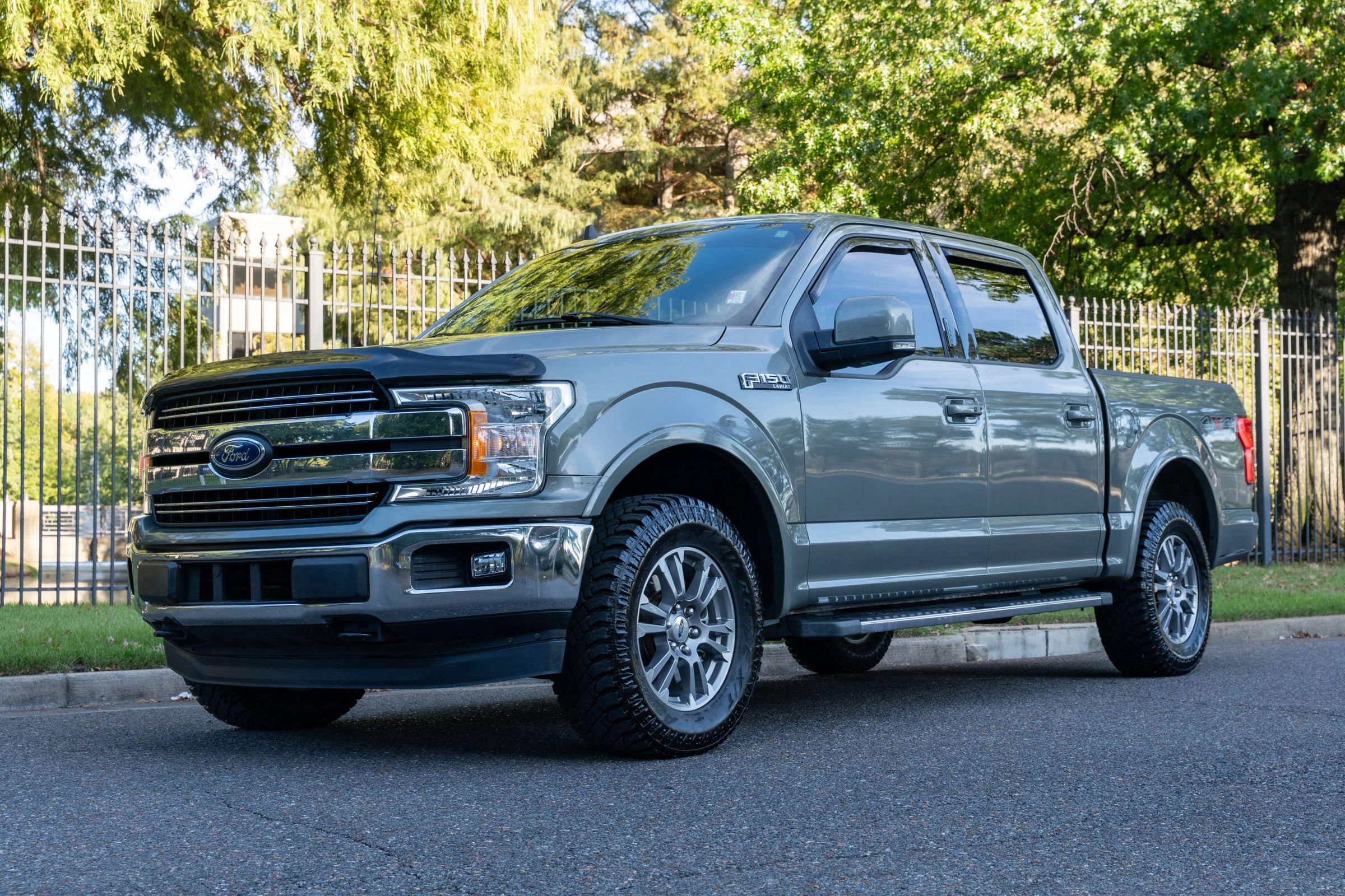 Used 2019 Ford F150 Lariat w/ Equipment Group 501A Mid
