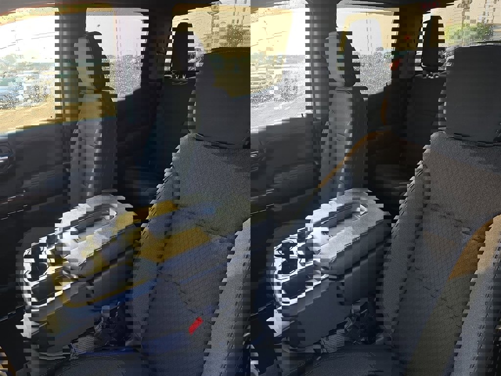 Used 2022 Chevrolet Silverado 1500 LT image 13