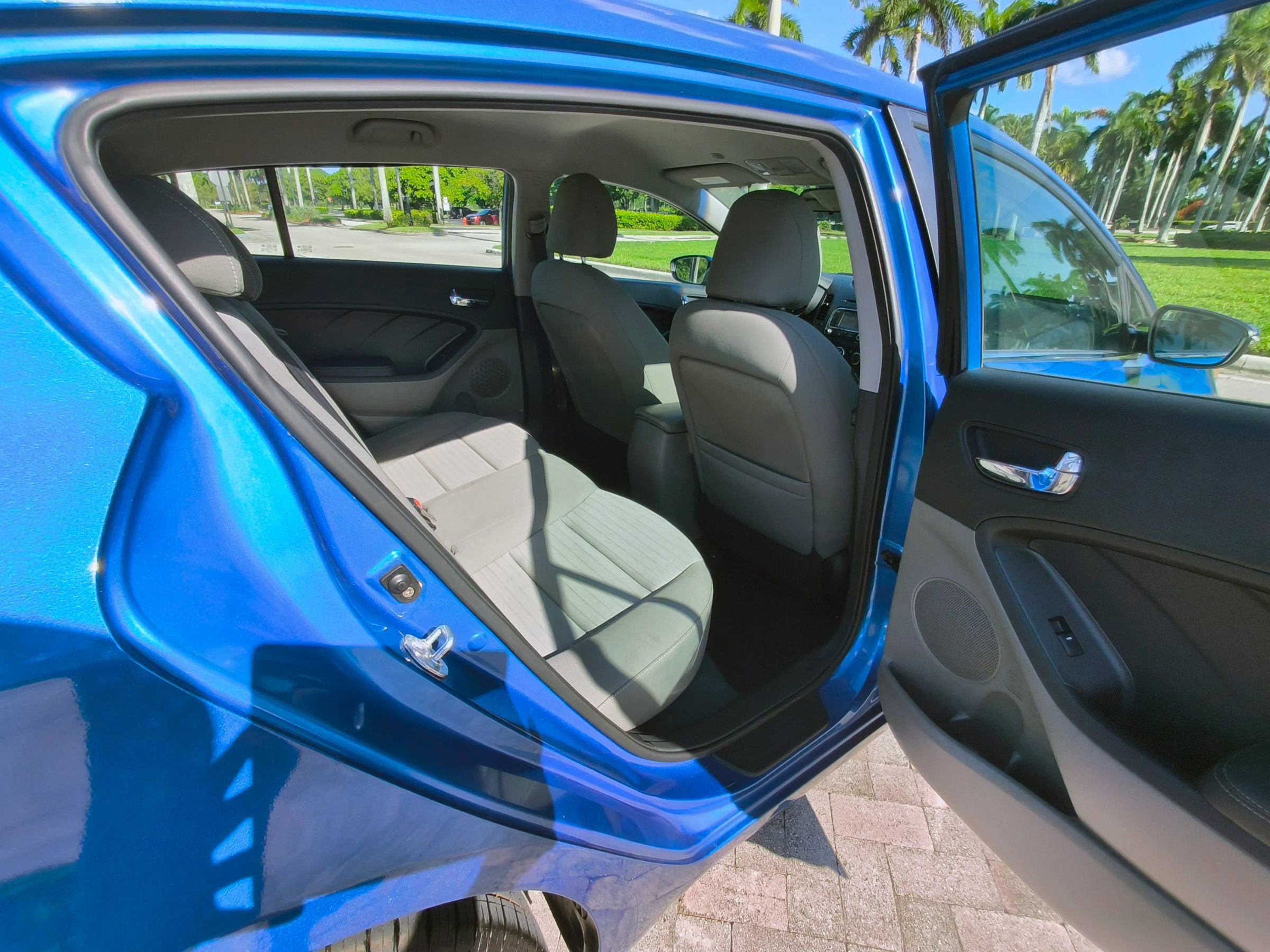 Used 2014 Kia Forte EX image 25