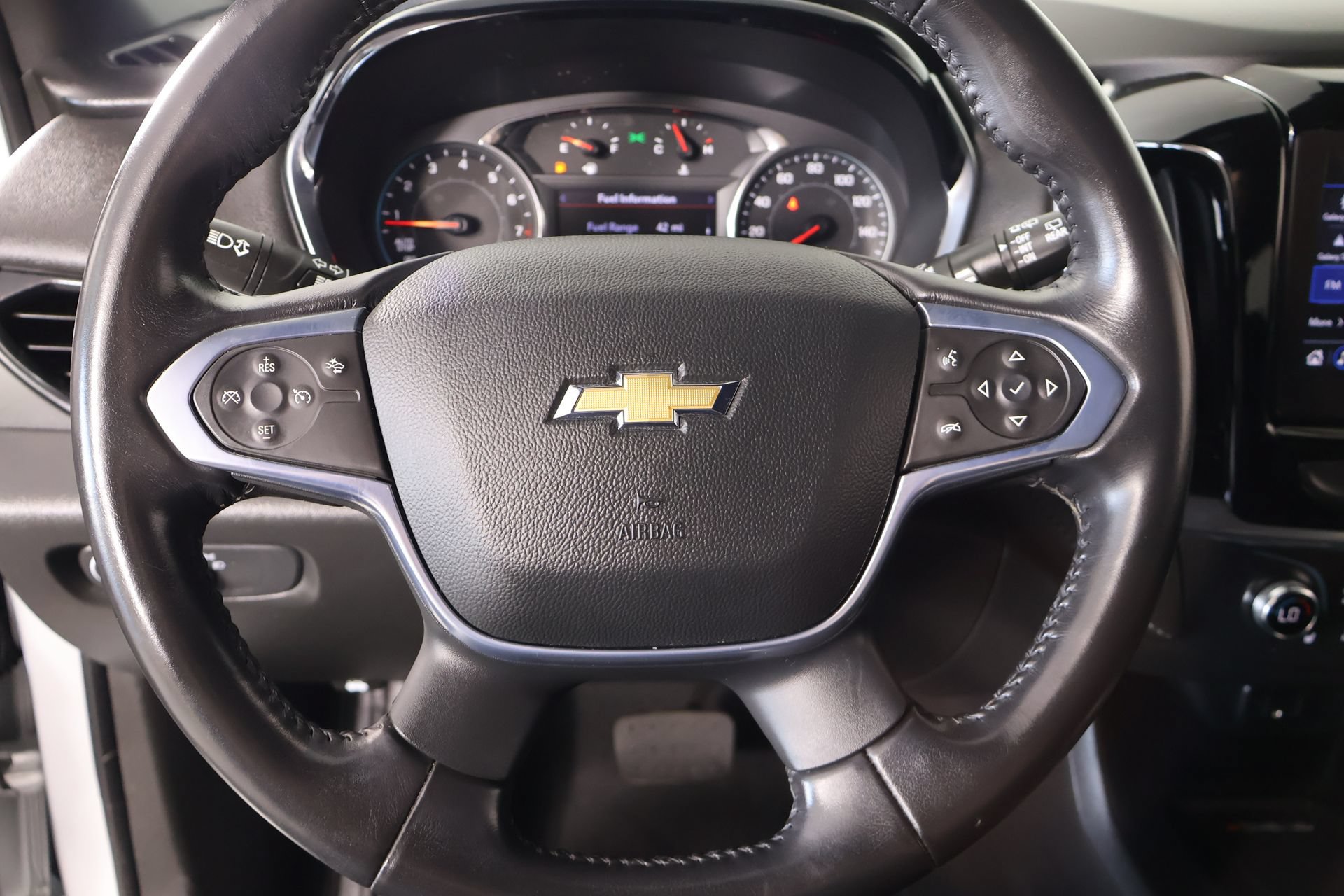 Used 2022 Chevrolet Traverse LT AWD/4WD image 3