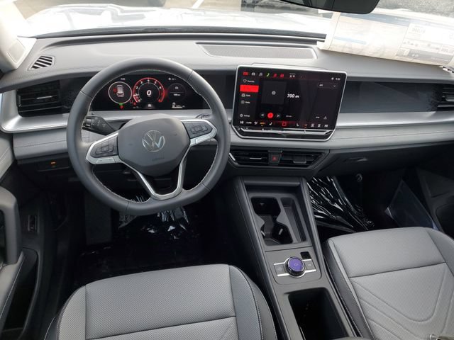 New 2026 Volkswagen Tiguan SE AWD/4WD image 10